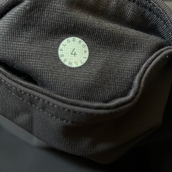 Lululemon Awakening Tight Taryn Toomey Collection 25" Inseam Magnum Grey Size 4 - Picture 9 of 9